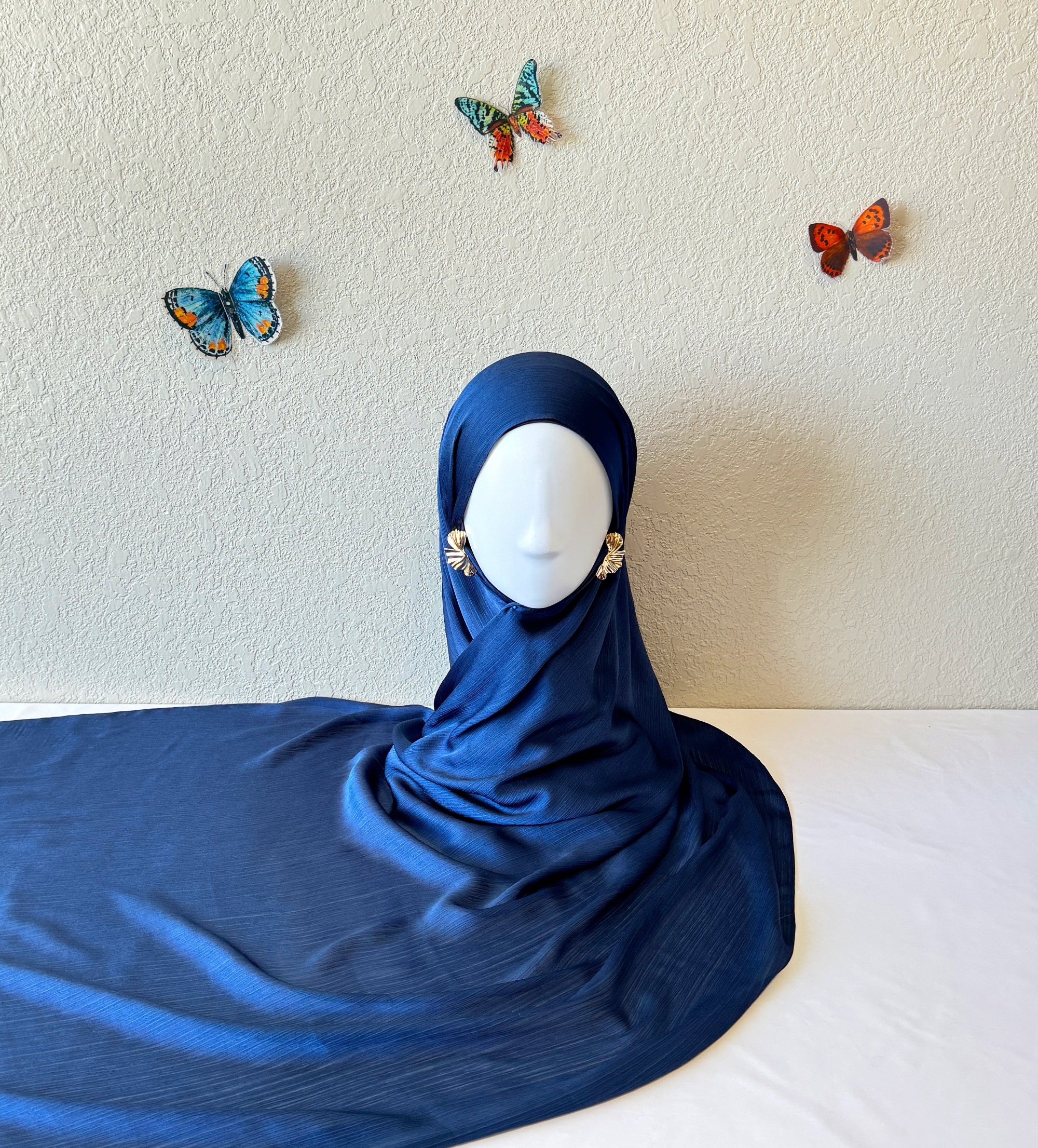 ♡ Crinkle Satin Hijab ♡