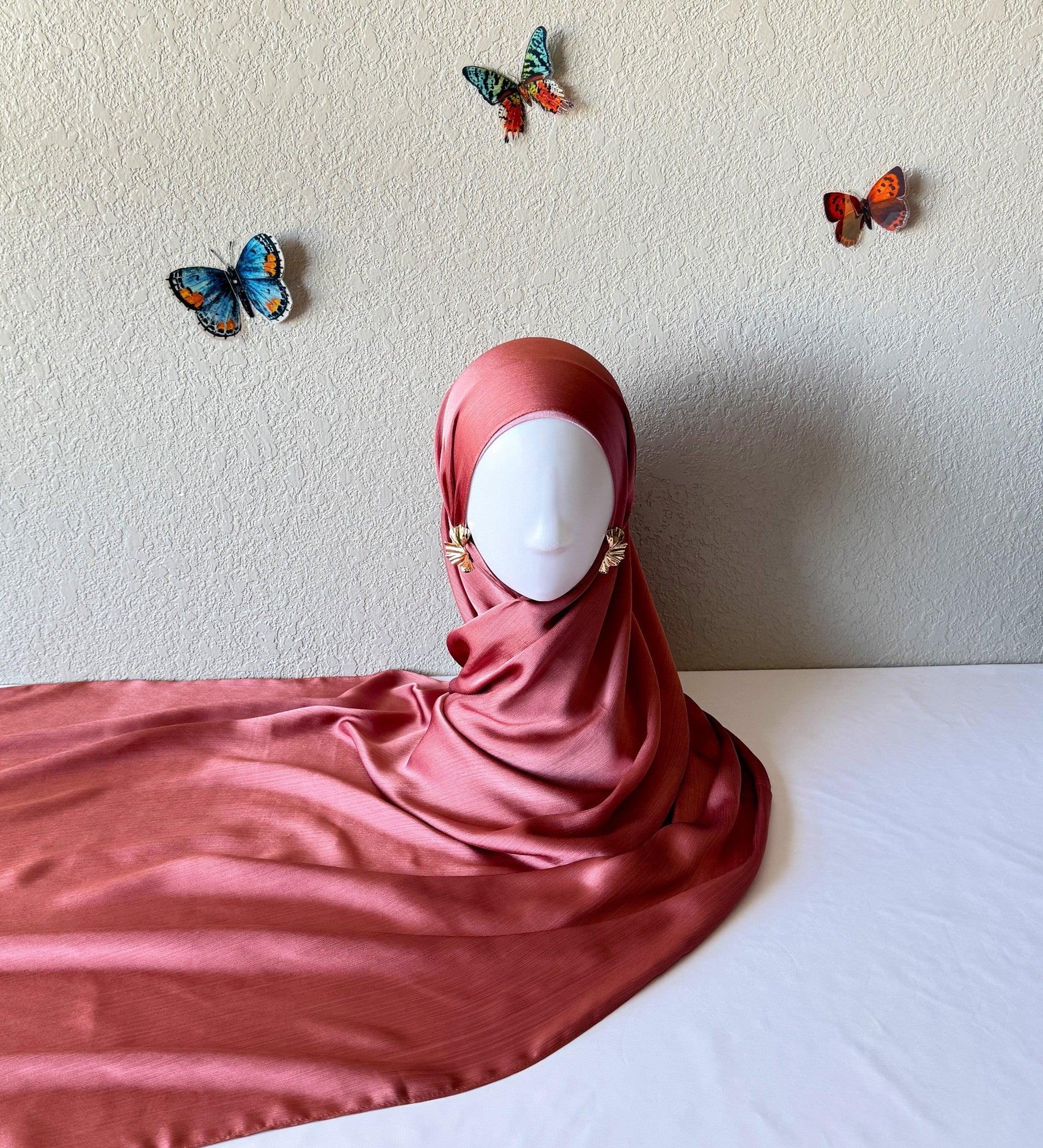 ♡ Crinkle Satin Hijab ♡
