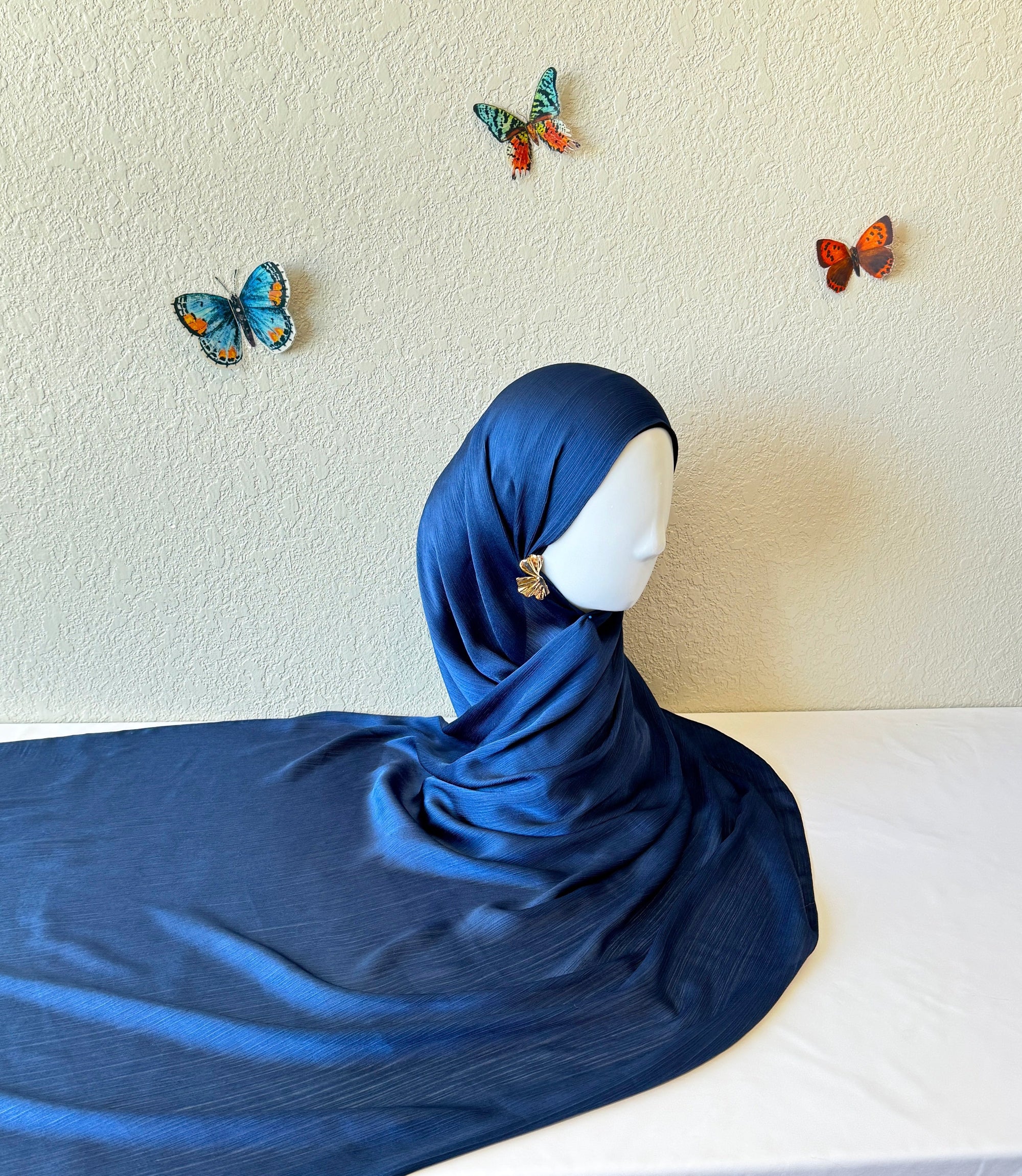♡ Crinkle Satin Hijab ♡