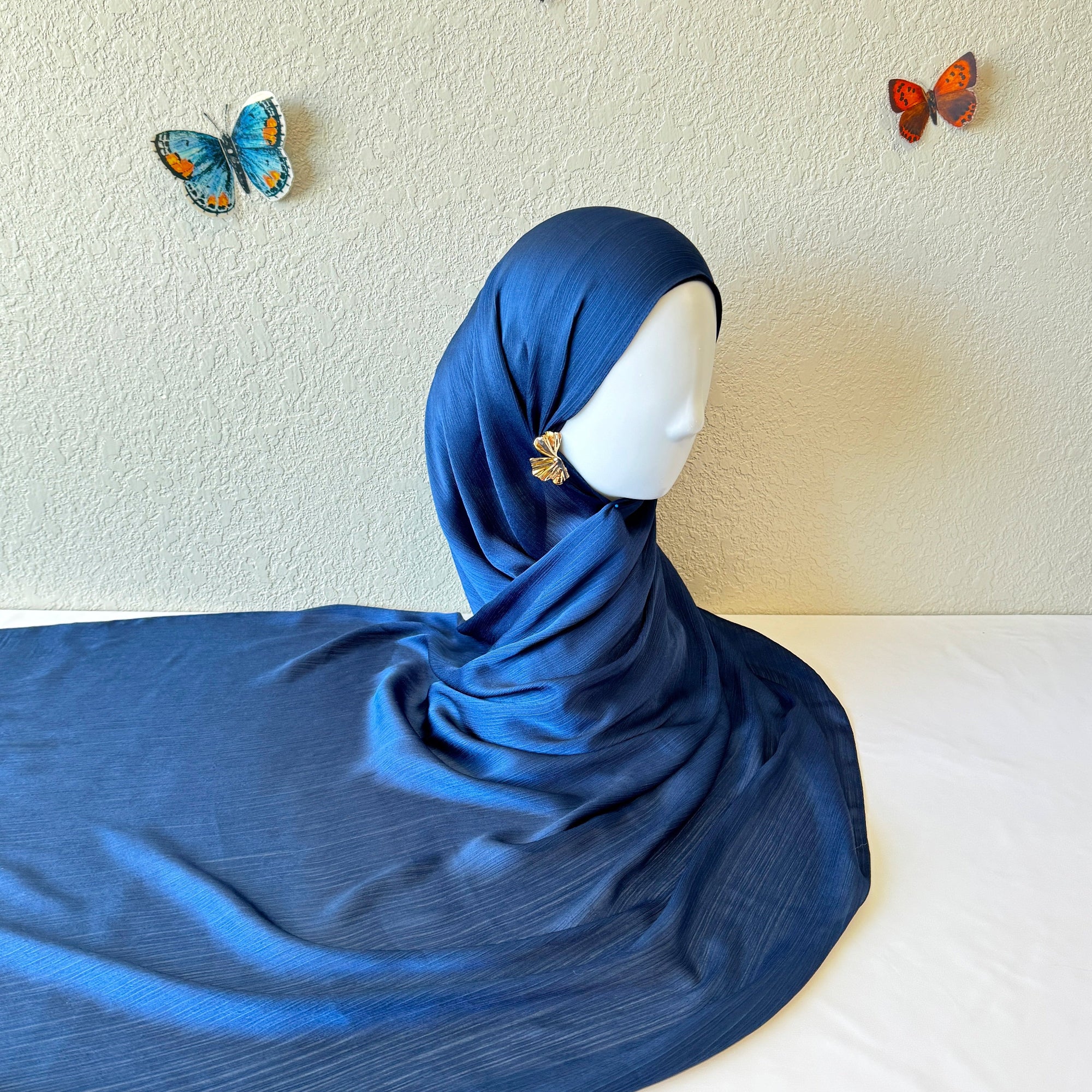 ♡ Crinkle Satin Hijab ♡