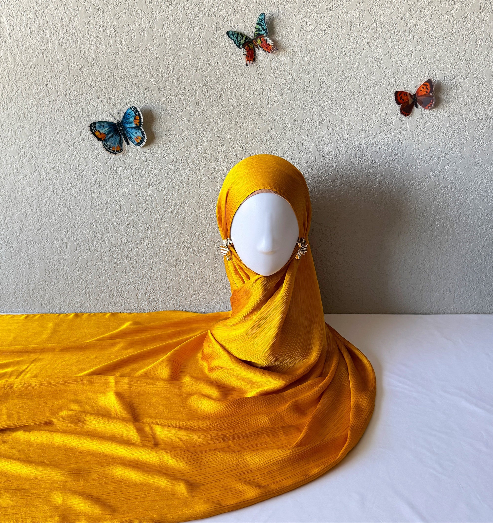 ♡ Crinkle Satin Hijab ♡